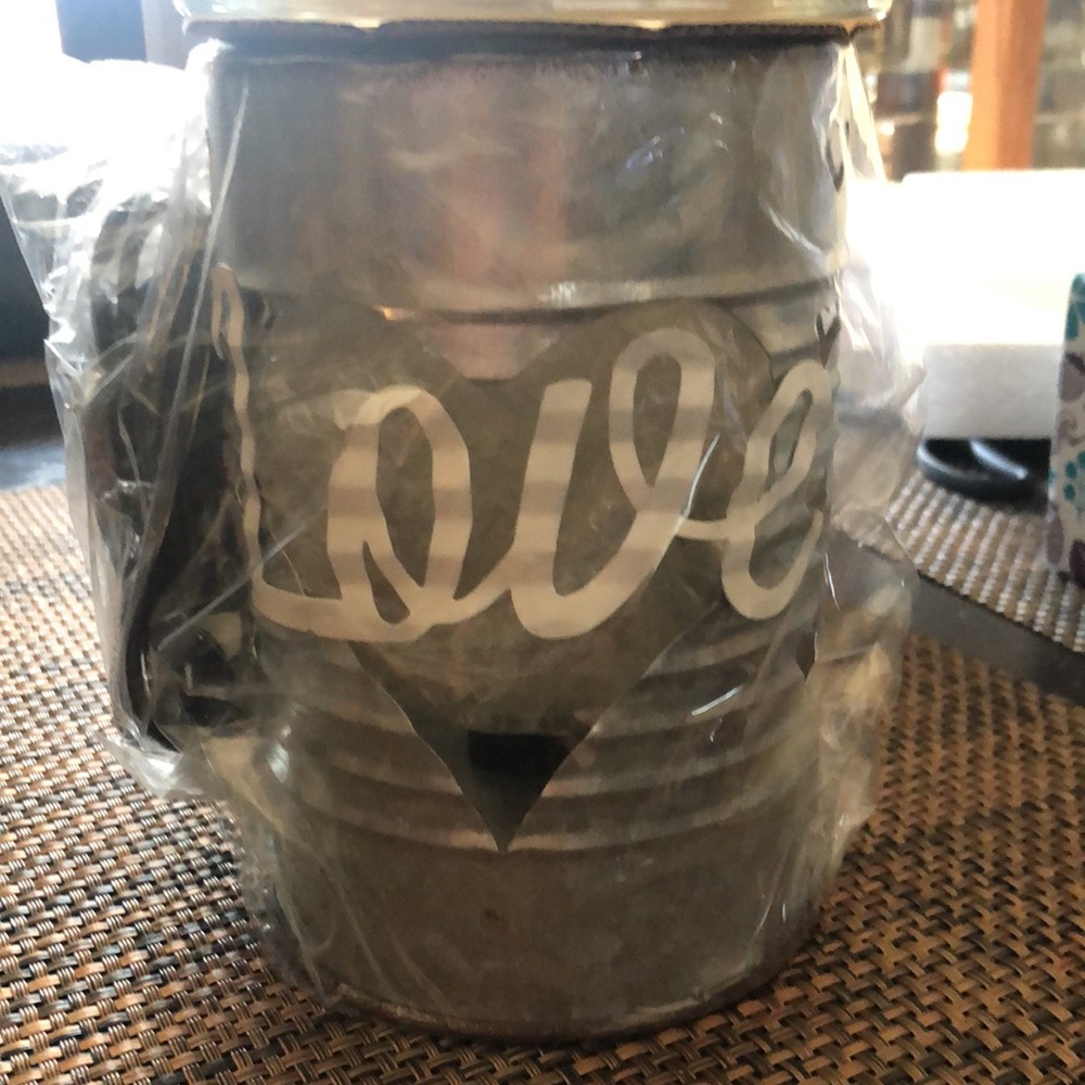 Scentsy love warmer